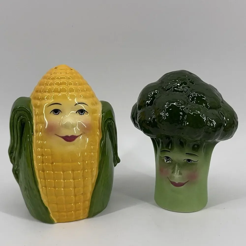 Clay Art Anthropomorphic Corn & Broccoli Salt & Pepper Shakers Ceramic 1992